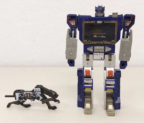 Shiantai CASSETTE MAN MC-10 with Micro Cassette ~ Soundwave Ravage Transformers