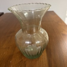 Handblown Vase Bubble Bottom Ribbed Scalloped Rim 6.5 In Tall