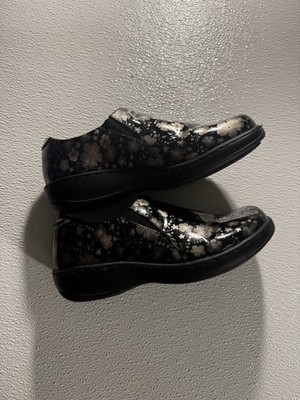 Spring Step Professional Nurse Shoes Black Clogs Flowers W Size 7