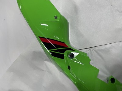 22-24 KAWASAKI NINJA ZX10R RIGHT UPPER MID SIDE FAIRING COWL 55028