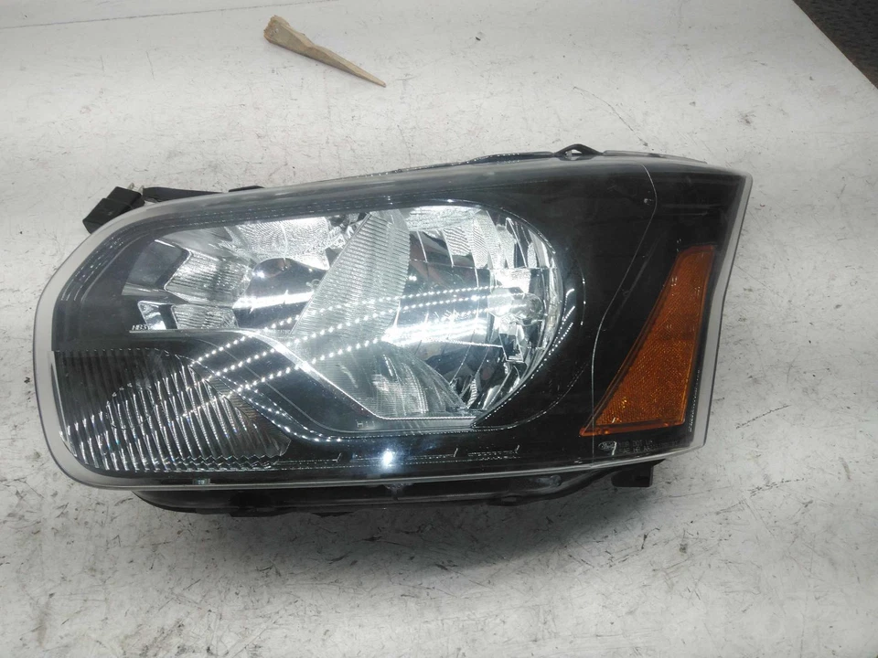 Used Left Headlight Assembly fits: 2017 Ford Transit 250 halogen Left Grade C Foto 2 de 4