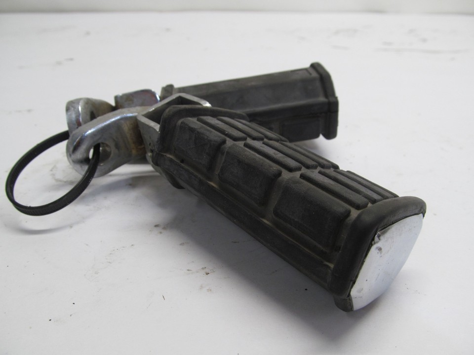 1981 YAMAHA XV750 XV 750 VIRAGO REAR FOOT REST PEGS LEFT RIGHT PAIR eBay