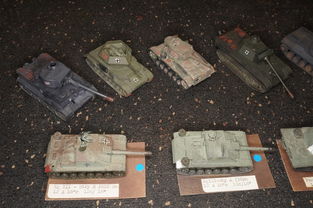 Large Lot Roco Minitanks Model Tanks Guns Trucks Soldiers | eBay