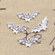 40pcs 9x21mm Alloy Charms Halloween Fly Bat Antique Silver Pendants EF3652