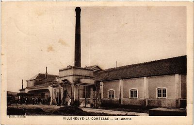 Old postcard Villeneuve-la-Comtesse - La Laiterie (480922)