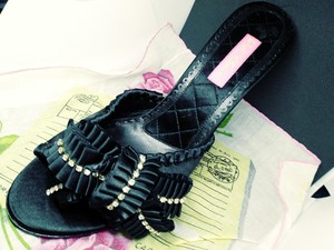 betsey johnson slides