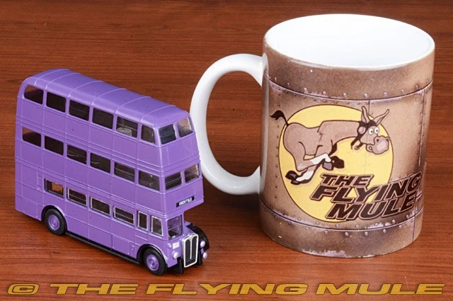 Corgi 1:76 Knight Bus Triple Decker Bus - Image 4 of 4