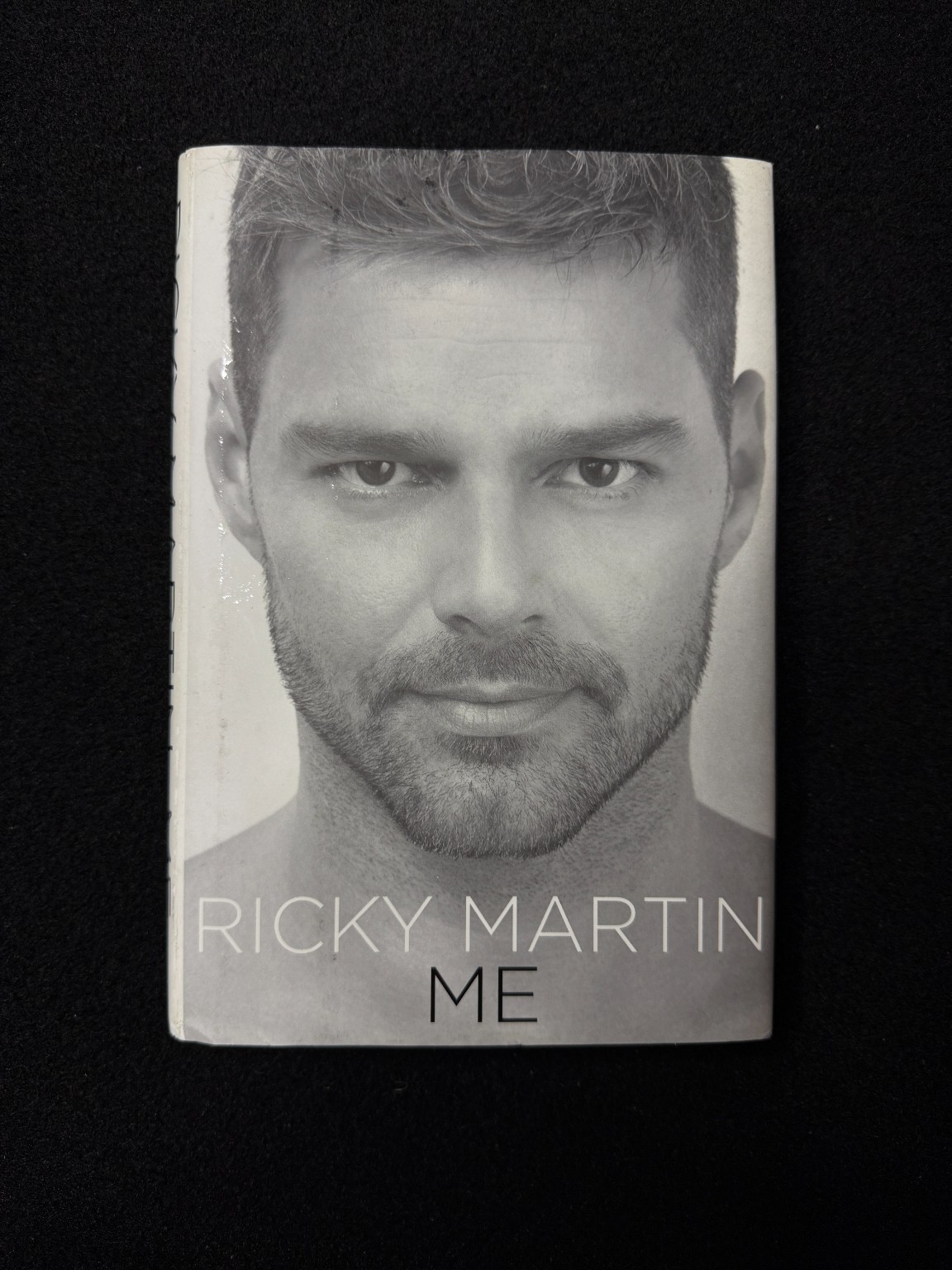 Ricky martin me autobiography 2010 first printing signed memoir biography latin