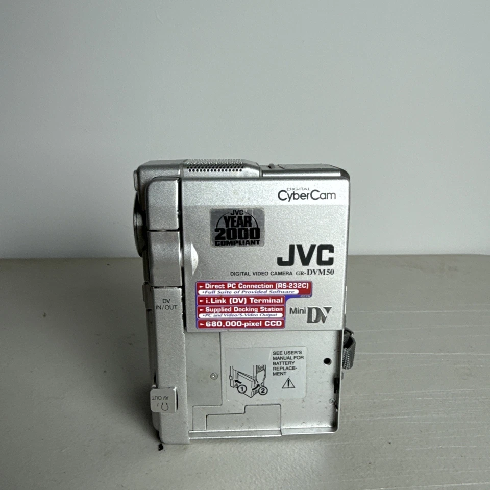 Видеокамера цифровая видеокамера JVC GR-DVM90U Mini DV НЕПРОВЕРЕННАЯ - Изображение 2 из 4