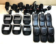 Lot of 6 Kenwood TK-3302U-K UHF Radio 450-520 MHz with Chargers
