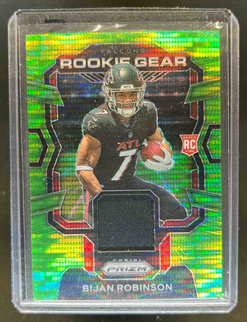 2023 Prizm Bijan Robinson Rookie Gear RC Jersey Neon Green Pulsar #RG-BR Falcons