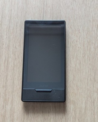 Microsoft Zune HD Bundle - 16GB Black - w/AV/Charge dock, cable + remote