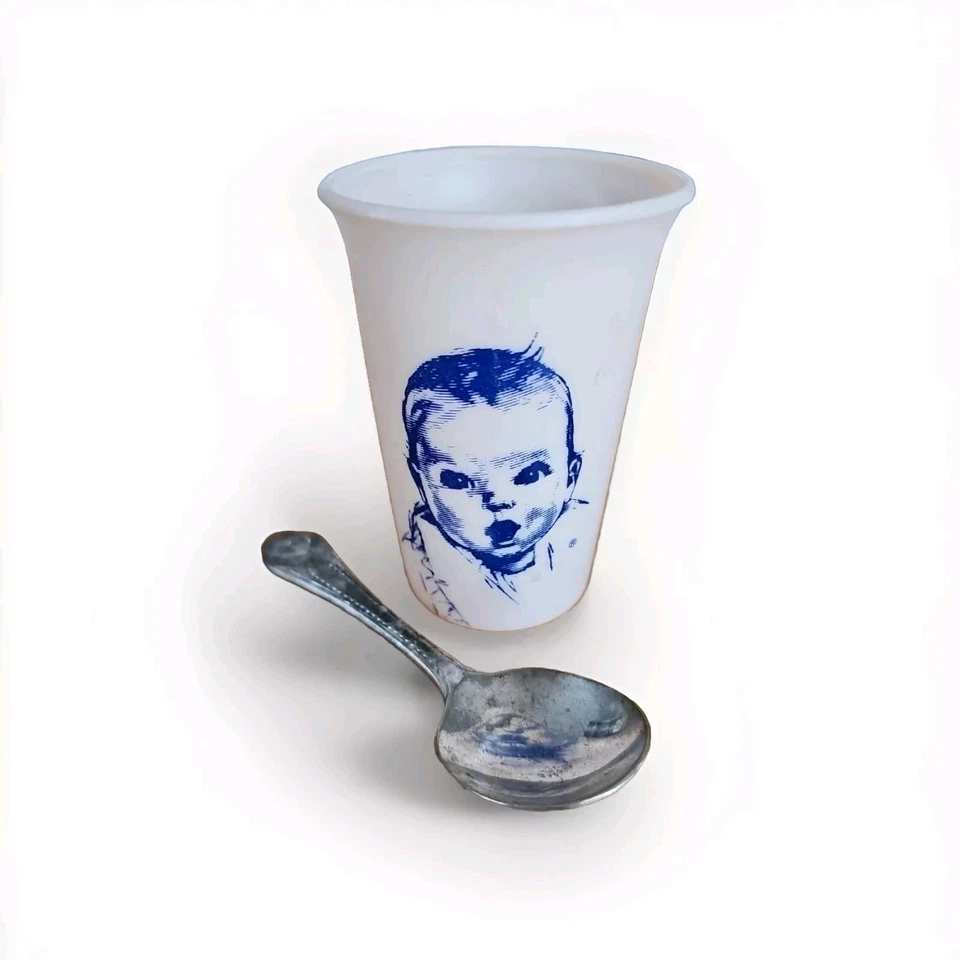 Cuchara bebé Gerber vintage y taza de plástico rosa con gráficos azules publicidad Foto 4 de 4