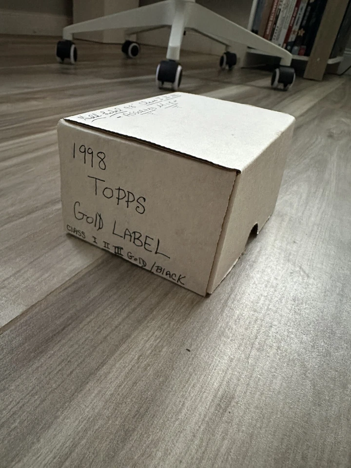 baseball cards box LOT 330 Cards 1998 Topps Gold Label Authentic Cards - Image 4 of 4