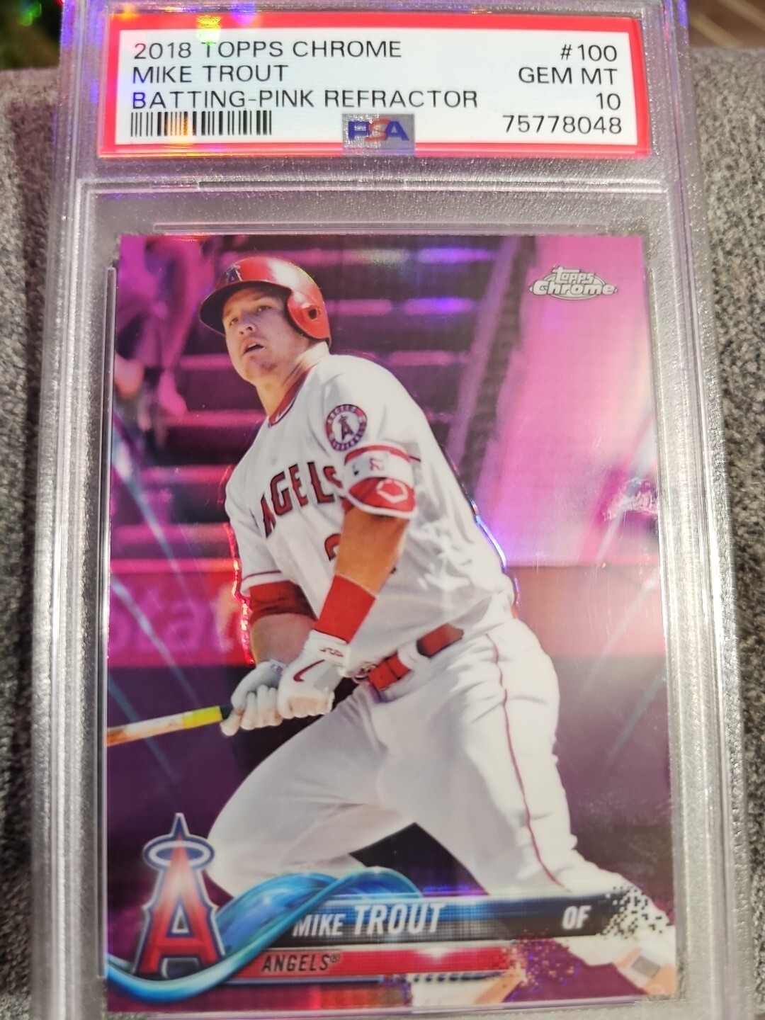 2018 Topps Chrome Mike Trout #100 Batting Pink Refractor PSA 10 GEM MINT