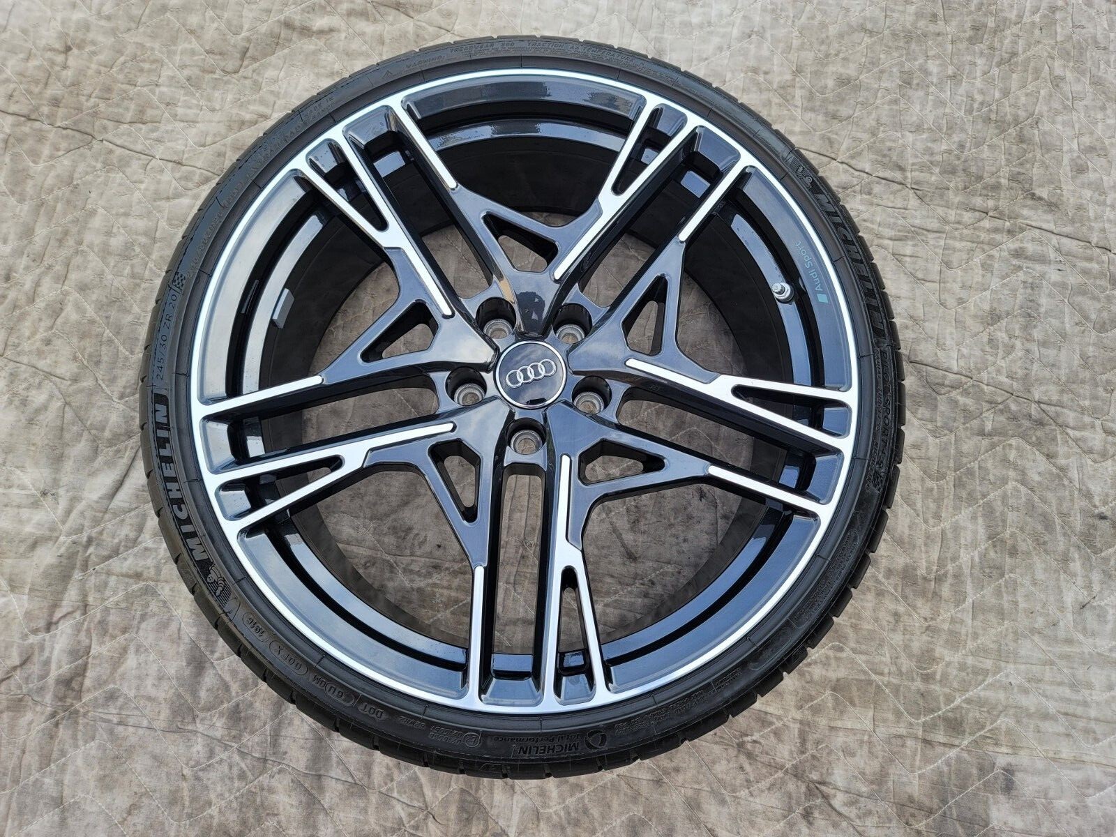 AUDI R8 & SR8 OEM FACTORY GENUINE 20" BLACK MACHINED WHEEL/TIRE/TPMS/CAPS SET