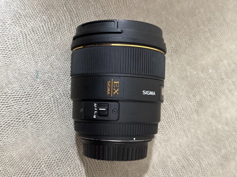 SIGMA 85MM F1.4 EX DG Foto 3 de 4