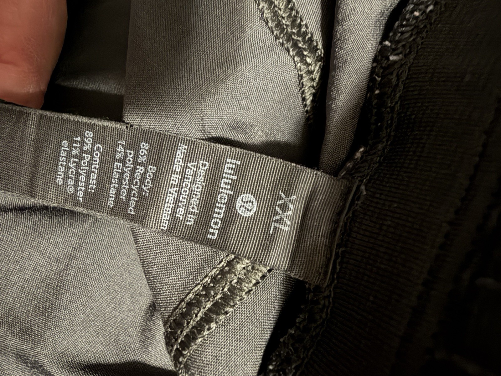 Lululemon T.H.E. Linerless 9” Shorts Men’s Size XXL Black Gray pattern