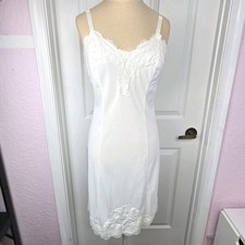 Val Mode Vtg Full Slip Women's Size 34 Ivory Nylon Lace Nightgown Lingerie USA
