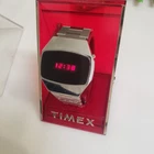 Timex Vintage Led Watch Lot T8
