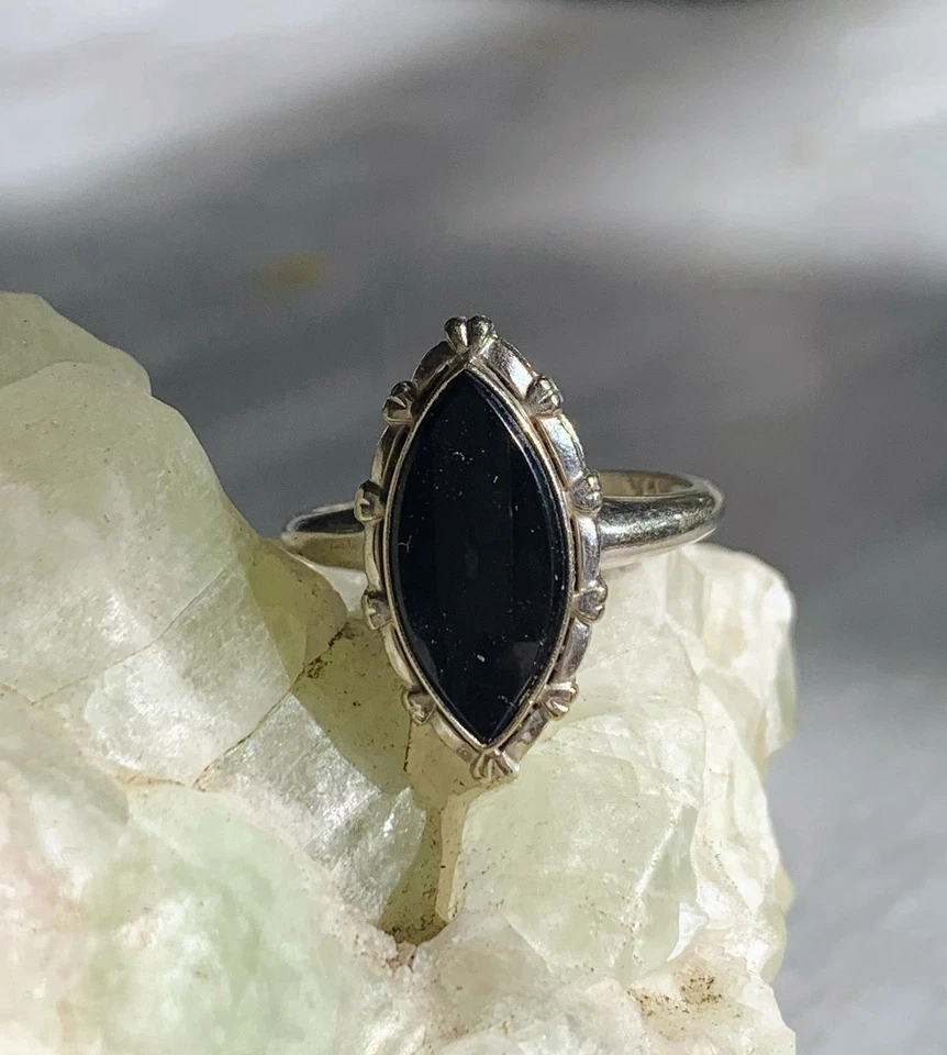 Anillo Vintage Oro Blanco 10K Marquesa Ónix Negro Talla 5 Foto 4 de 4