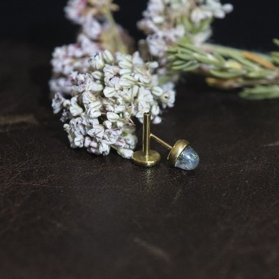 18G TINY Genuine Green Moss Agate Titanium Threadless Stud Earring Handmade inUS