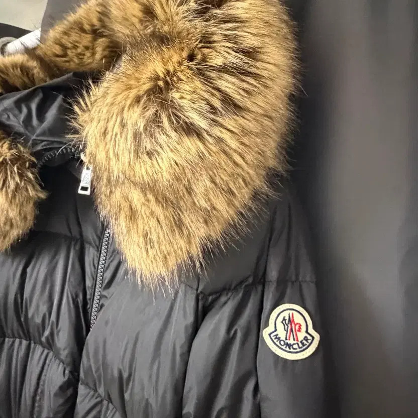Moncler Boucage Puffer Jacket 2 Sizes - Excellent Condition thumbnail 3