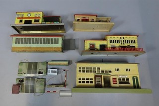 Bahnhöfe div. Hersteller Blech (Z 153502)