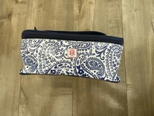 NEW Tommy Hilfiger Cosmetics Travel Bag Case Make Up Blue White Printed Wipeable
