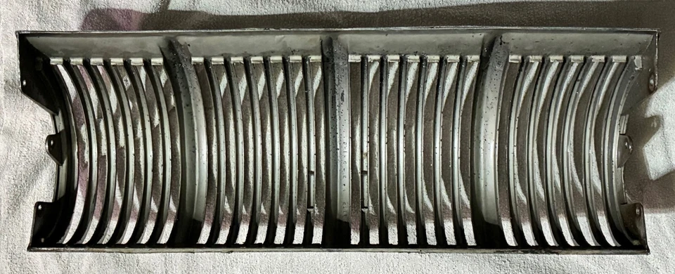 Original 1957 Pontiac Star Chief Chieftain Front Center Grille - Chrome - Image 2 of 4