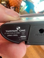 TOMTOM ONE 3rd Edition Pre-Loaded UK & NI 512mb + Charger