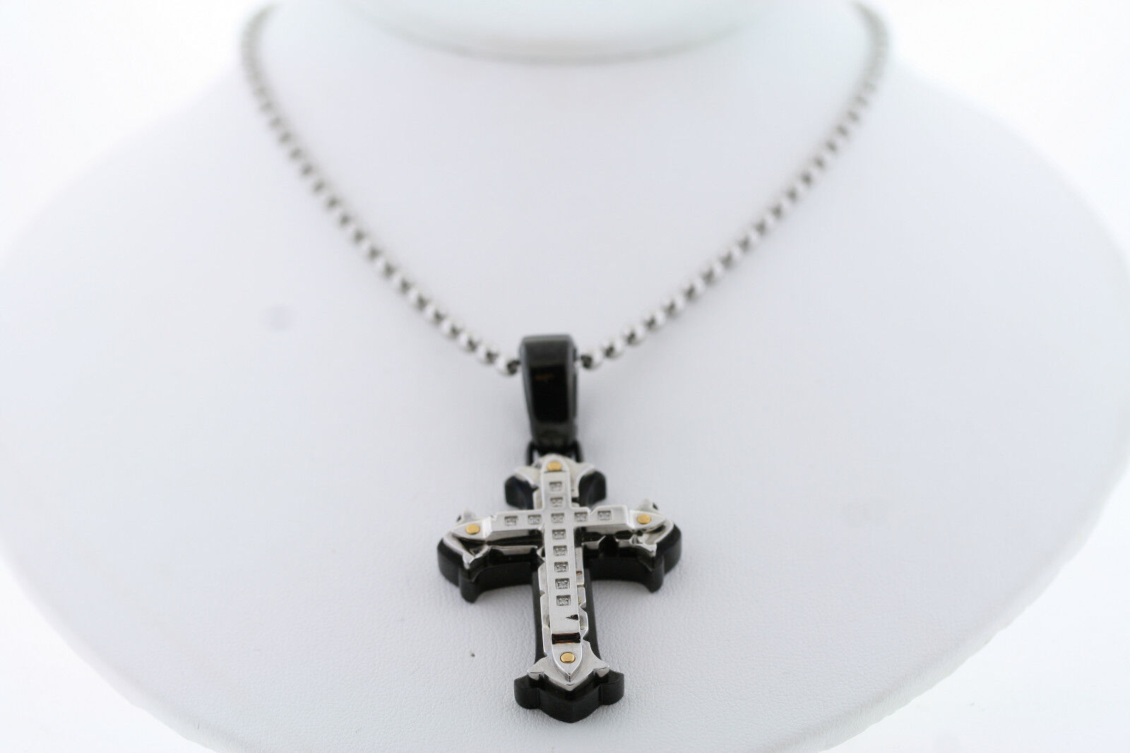 Black & Blue Jewelry Co. Stainless Steel .06ctw Genuine Diamond Cross  Necklace | eBay
