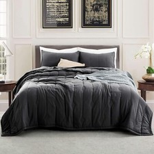 Queen Quilt Bedding Set - Light Weight Breathable Ultra-Soft, Allover Geometr...