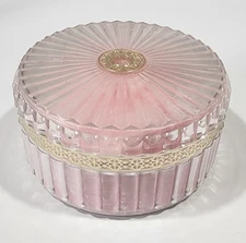 Vintage Houbigant Essence De Chantilly Perfumed Dusting Powder & Puff Open