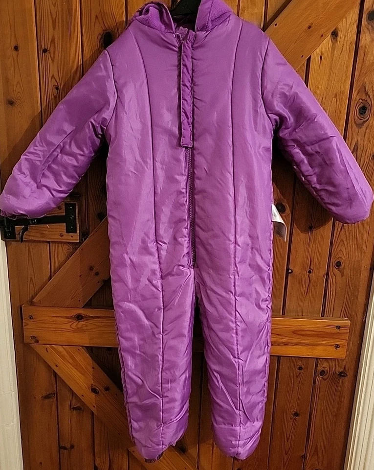 GIRLS DISNEY FROZEN SNOWSUIT AGE 2-3YEARS . ELSA AND ANNA. . PREOWNED. EX CON - Image 4 of 4