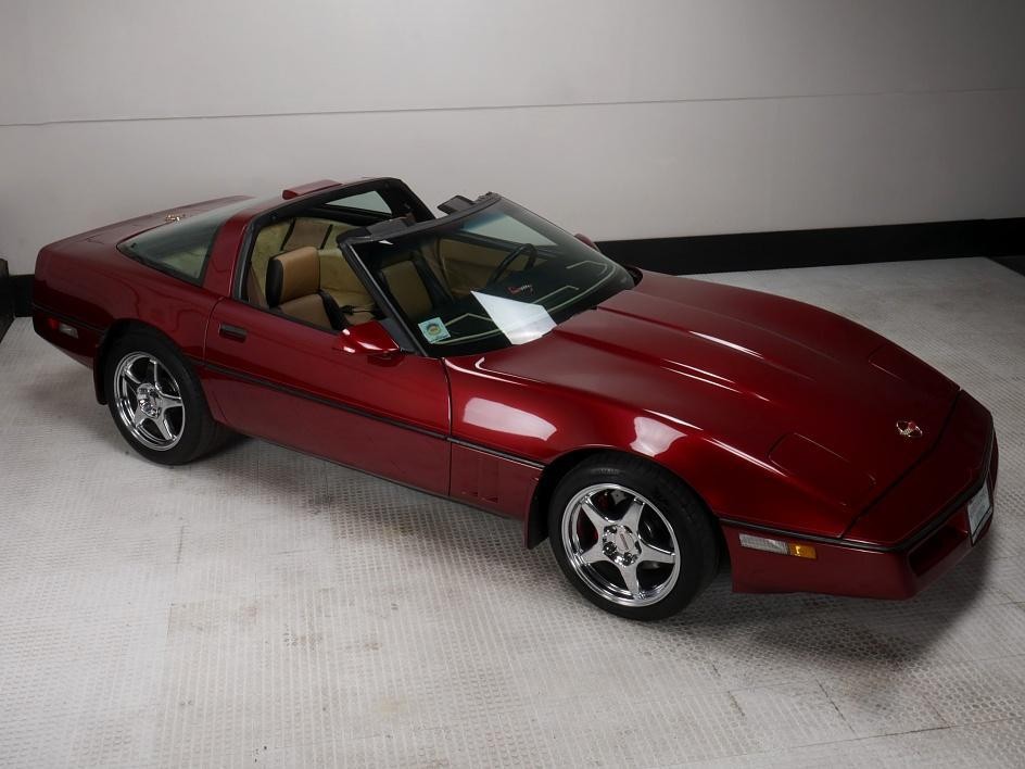 1987 Maroon Chevrolet Corvette   | C4 Corvette Photo 2