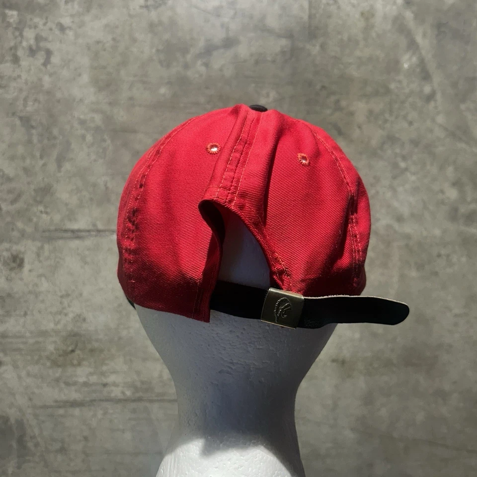 Sombrero/Sombrero Longhorn Rojo Vintage Años 90 Hecho en EE. UU. San Antonio Strapback Foto 4 de 4