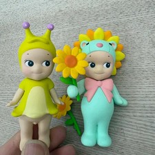 Bugs World Snail Sunflower Collectible Figurine Set