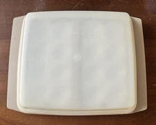 Tupperware Vintage Deviled Egg Keeper Carrier Tray Container Almond Tan