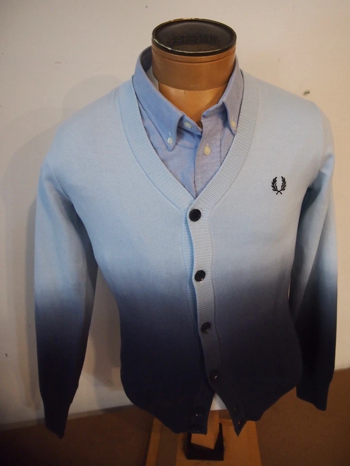 Suéter Cárdigan Fred Perry Ombre Algodón Nuevo con Etiquetas XS $310 Azul Hielo Foto 4 de 4