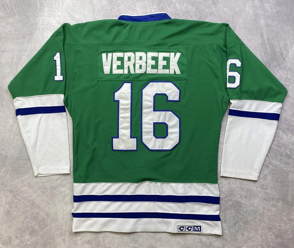 Camiseta deportiva vintage de hockey CCM Hartford Whalers Pat Verbeek #16 talla 48 Foto 2 de 4