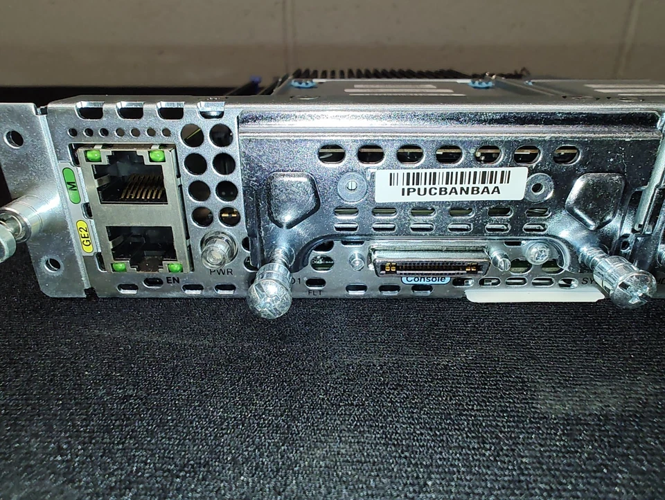 Cisco UCS Single-Wide Server UCS-E140S-M1/K9 w/16GB RAM 2TB HDD & 2 8GB SD Cards - Image 4 of 4