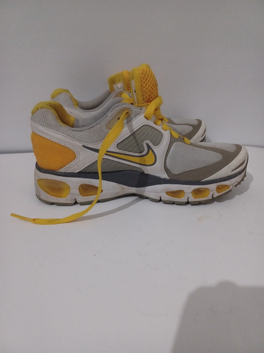 GOLDEN  マッチスタ レスアッフ スニカ 【関税込】 Nike Livestrong flywire mens shoes 417640-081. Size 6.5