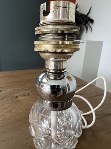 VINTAGE CRYSTAL LAMP STAND\BASE 25CM EXCELLENT CONDITION - Picture 6 of 8