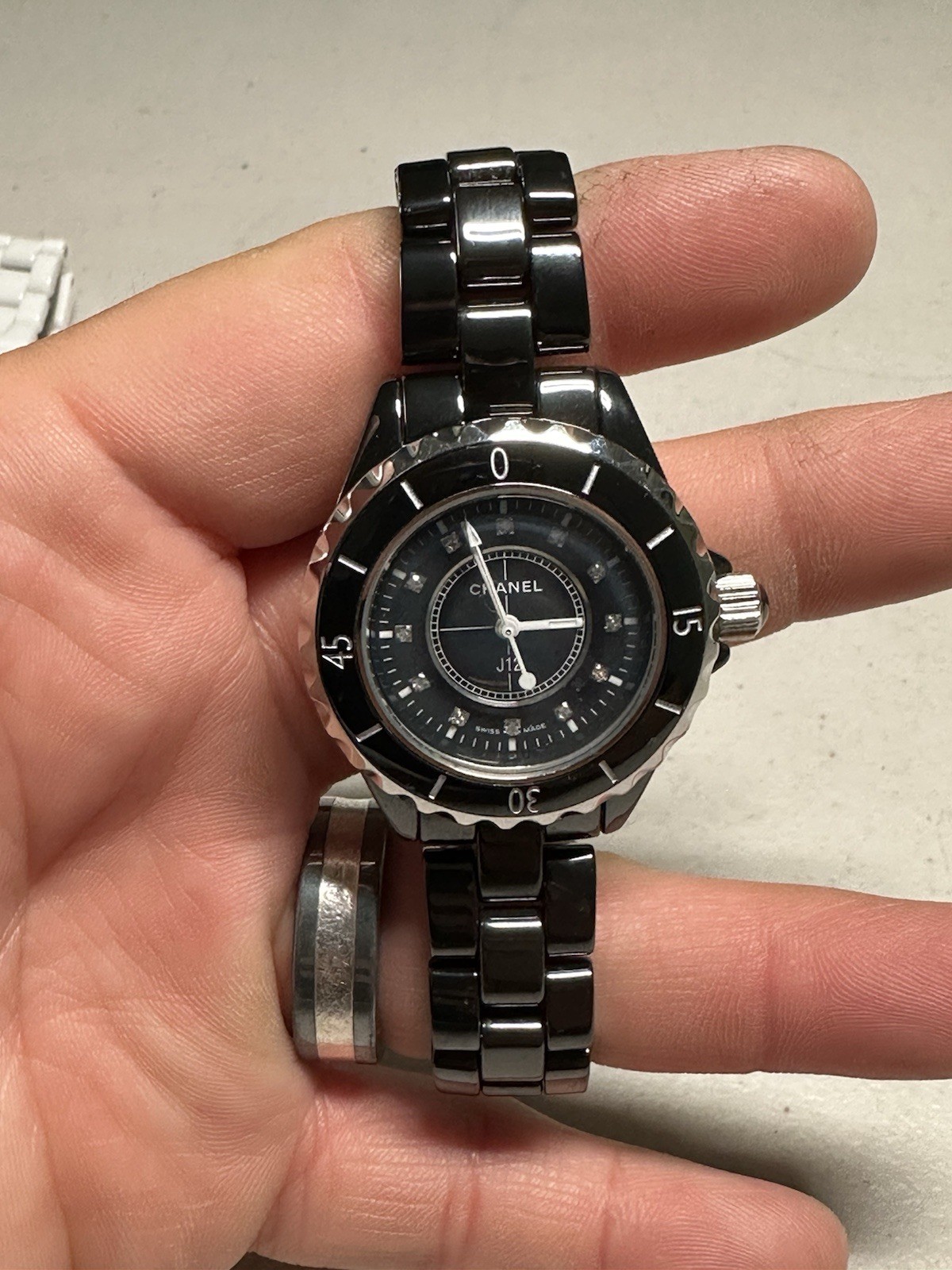 Chanel J12 33mm Quartz With date Black Dial Ceramic Ladies Watch Needs Battery