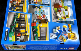 NEW SEALED! LEGO CITY 60154 - BUS STATION / TOWN