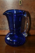 VINTAGE  Benko Art Glas Krug Karaffe 50er  kobaltblau Crackle  12 cm TOPZUSTAND