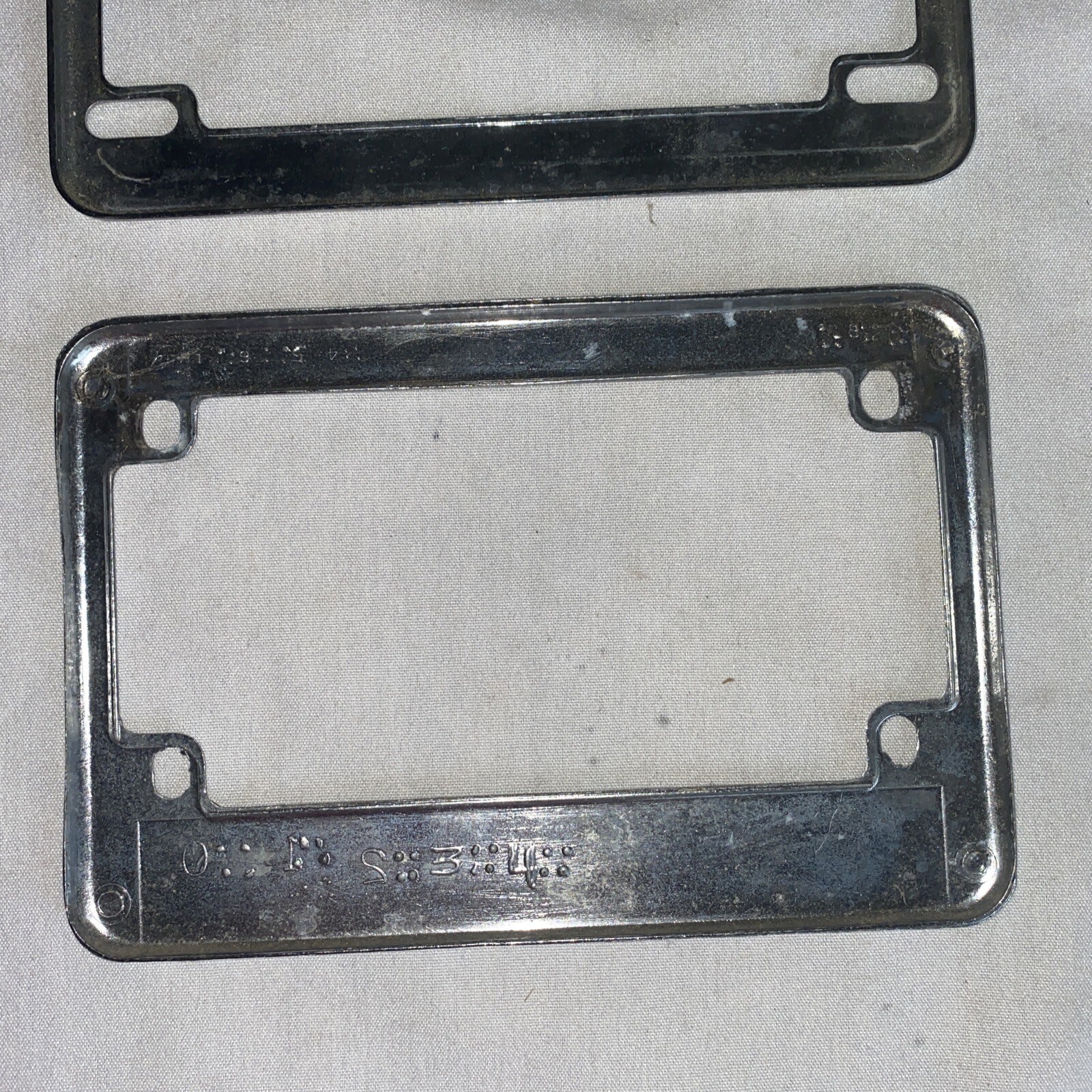 2 Vintage HARLEY DAVIDSON DEALER MOTORCYCLE LICENSE PLATE FRAMES Long