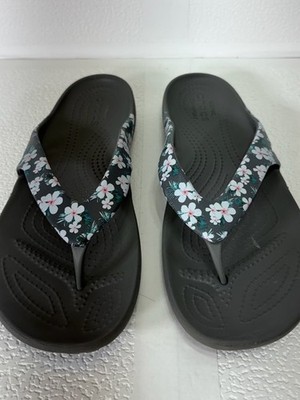 Crocs Women's Black Floral Strap Flip Flop Sandals Size 8 S-149