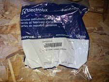 5304523152 OEM Frigidaire Dryer Roller Wheel New